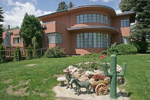 Rainbow Lodge and Inn - 출입구