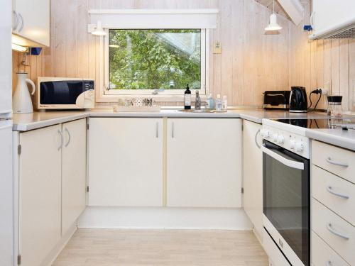  6 person holiday home in Fårvang-By Traum in Fårvang