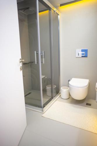 Downtown Oasis - Spacious Modern 3-BR Flat near Beachpark, Antalya (photo 3)
