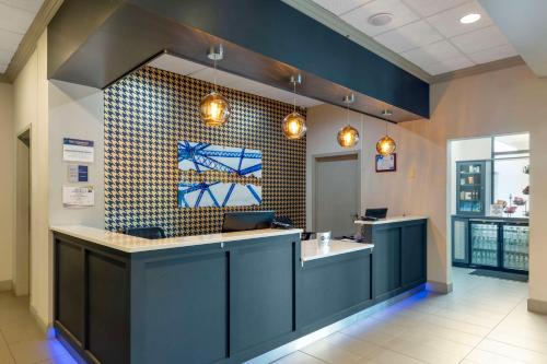 Best Western Plus North Haven Hotel