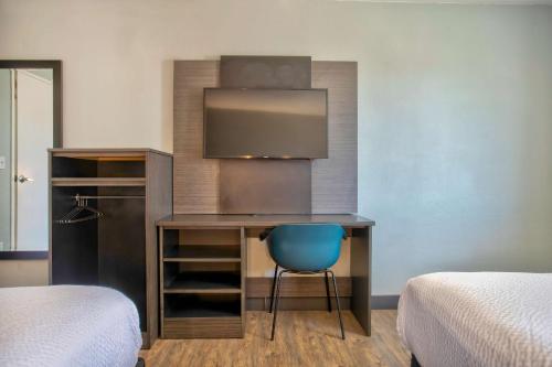 Motel 6-Kingman AZ - Route 66 East - image 12