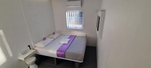 Check Inn Hotel – Cape Town, CO