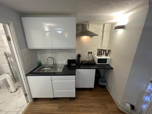 Studio Room In Brighton 5