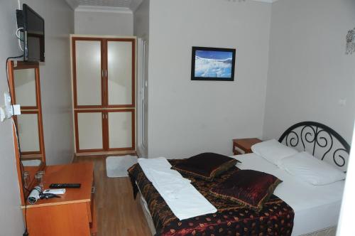 Standard Single Room image 3