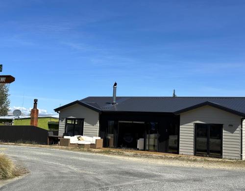 Naseby Modern Home in Naseby