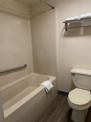 Double or Twin Room with Private Bathroom