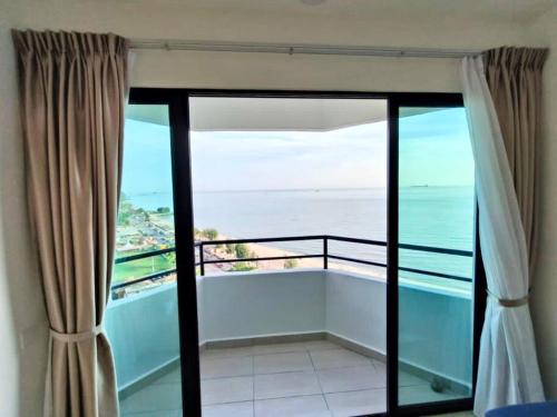 Pantai Mutiara Beach Condo Melaka 3room10pax