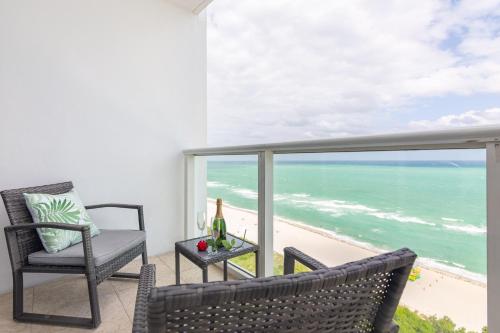 Girasole Rentals Suites Room Type - Suite with Balcony