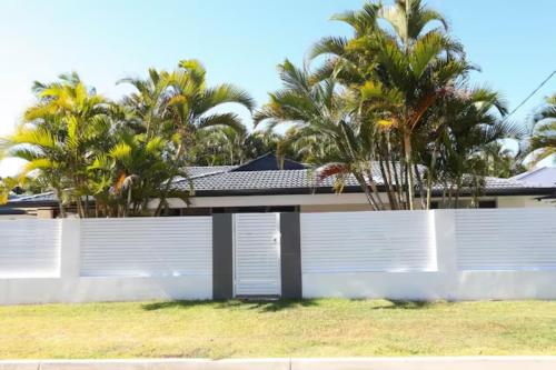 600m to Beach, Family Entertainer, Aircon, Pool & Pizza oven