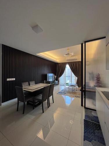Sentral Suites Kuala lumpur By Leyla 3BR suites 8 pax