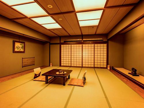 Japanese-Style Room