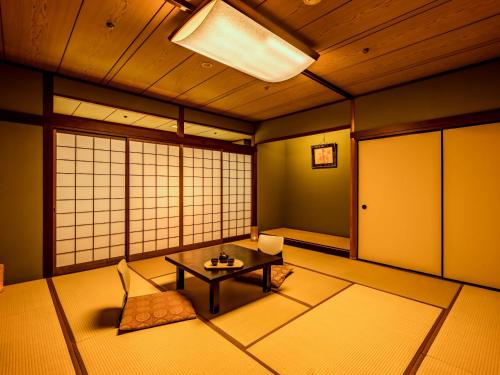 Japanese-Style Room