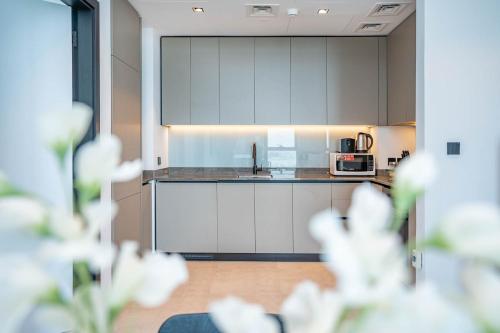 Pristine 1 Bedroom - Business Bay - image 14