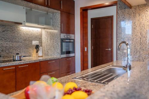 Charming 1 Bedroom - Heart of Downtown Dubai - image 9