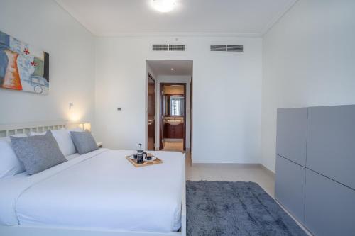 Charming 1 Bedroom - Heart of Downtown Dubai - image 12