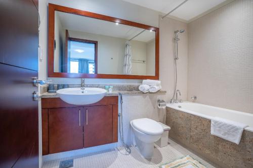 Charming 1 Bedroom - Heart of Downtown Dubai - image 14