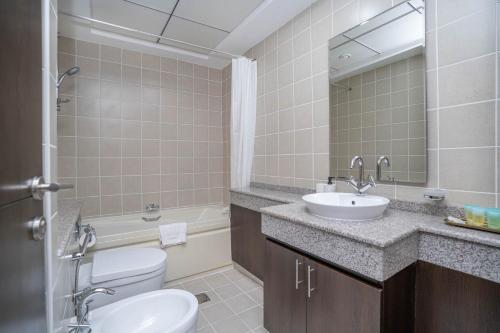 High Floor - Great Location - Family Friendly - image 8