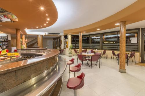 Restaurace, Hotel Sausa in Vilademuls