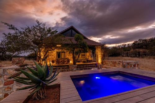 Zulu Rock Lodge - Babanango Game Reserve
