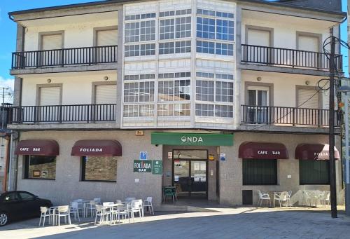 Pensión Río Cenza (Pension Rio Cenza) in Viana do Bolo