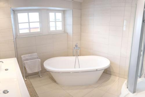 Doller Villa 4 stars Hot Tub Mountain Ski Ballon d'Alsace in 瑟温