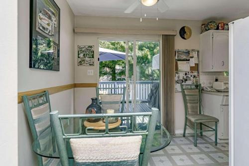 Stylish & Charming Holiday Home - Great Location