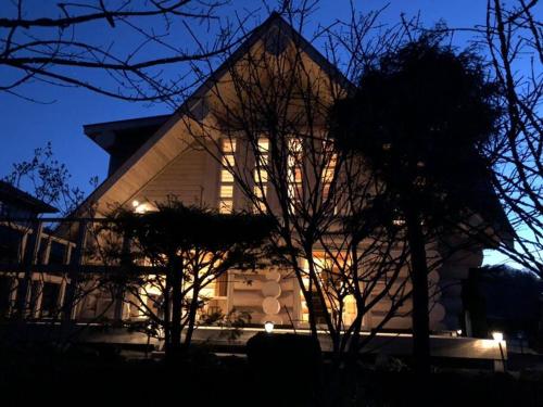 一度だけでも体験してほしいイエローシーダーハンドカットカナディアンログハウス, Karuizawa (fotografie 10)