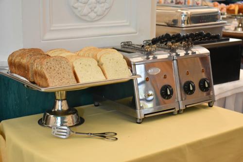 Hotel Roma - image 12