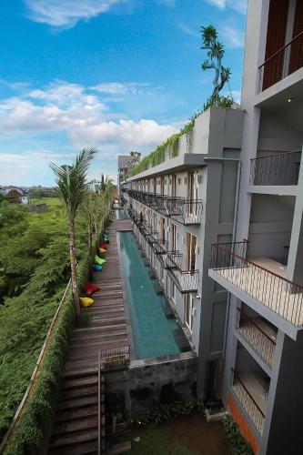 FRii Bali Echo Beach Hotel