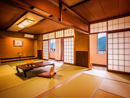 Superior Japanese Style Room with Bathroom with City View