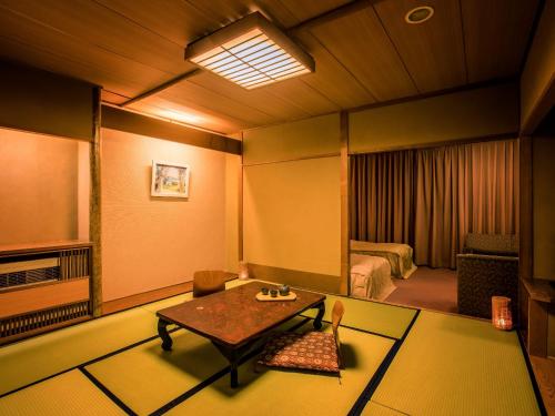 Standard Twin Room with Tatami Area 