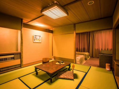 Standard Twin Room with Tatami Area with Bathroom