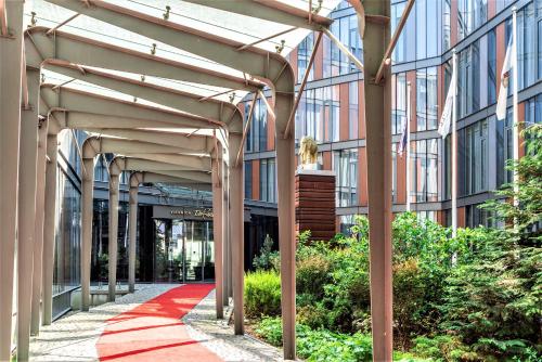 Rixwell Elefant Hotel with FREE Parking - image 7