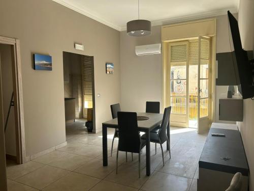 One-Bedroom Apartment image 7