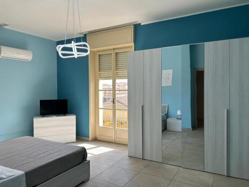 One-Bedroom Apartment image 8