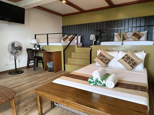 3 double beds, 1 sofa bed