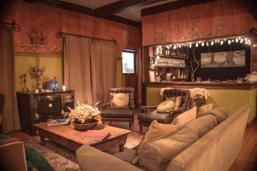 Bar/lounge, Los Juncos Patagonian Lake House in Llao Llao
