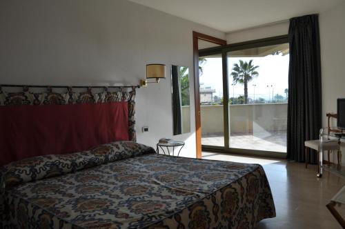 Suite with Sea Side View