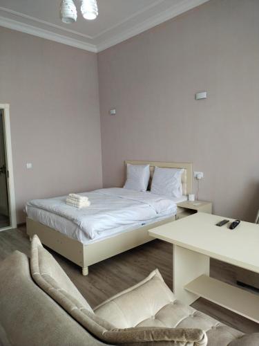 . Muidin Hotel
