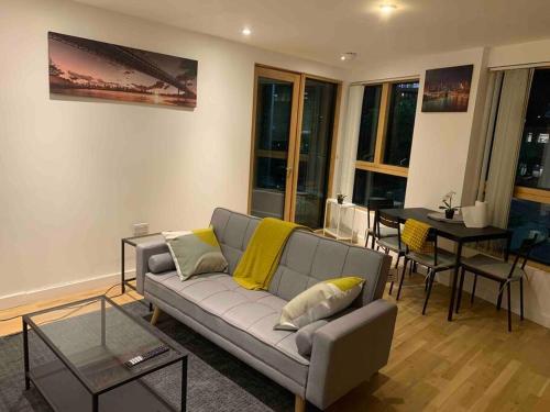 2 Bedrooms Apartment In RG Centre