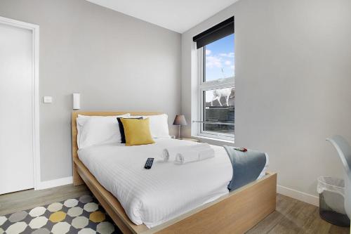 Medium Studio Apartment on Linthorpe Road, Middlesbrough with Free WiFi, Free Private Parking, Smart TV & Self-Catering Kitchen - Thornaby