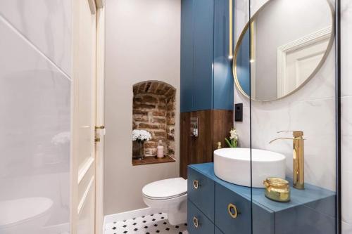 One-Bedroom Apartment image 10
