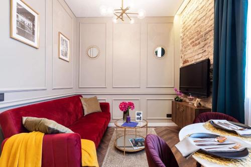 One-Bedroom Apartment image 7