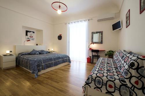 MAD Bed & Breakfast – Palermo, CA