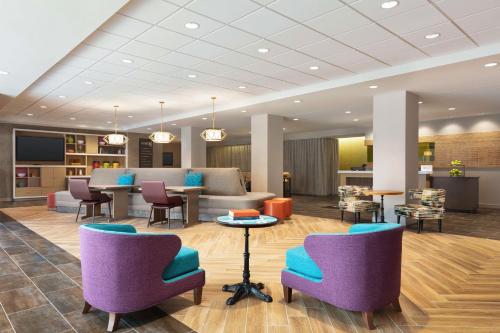 Home2 Suites By Hilton Milwaukee West in West Allis, USA