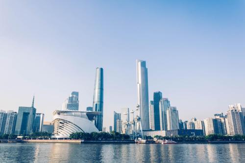 Echarm PLUS International Hotel Zhujiang New Town Wuyangcun Metro Station - Free Deliver Service to Canton Fair Complex During Canton Fair Period – Guangzhou (Canton), IA