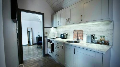 The Lodges @ Barra Castle in อินเวอรูรี