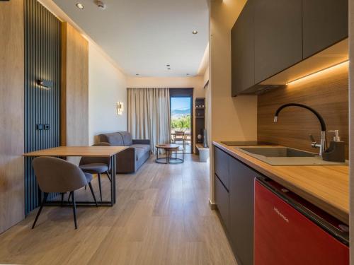 UNIQUE Suites Kalamata - Πολιανή