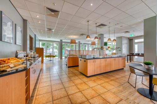 ibis Hotel Frankfurt Messe West - image 3