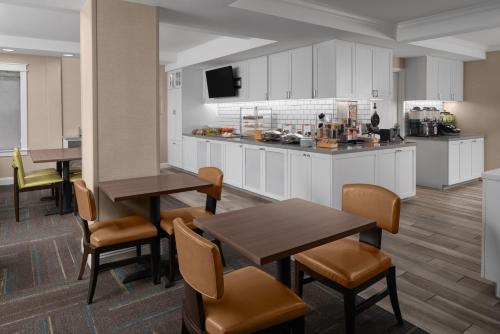 Residence Inn Boston Dedham - image 11